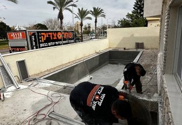 יצירת פתח בתקרה ע״י ניסור לטובת מעלית בבית פרטי בהרצליה